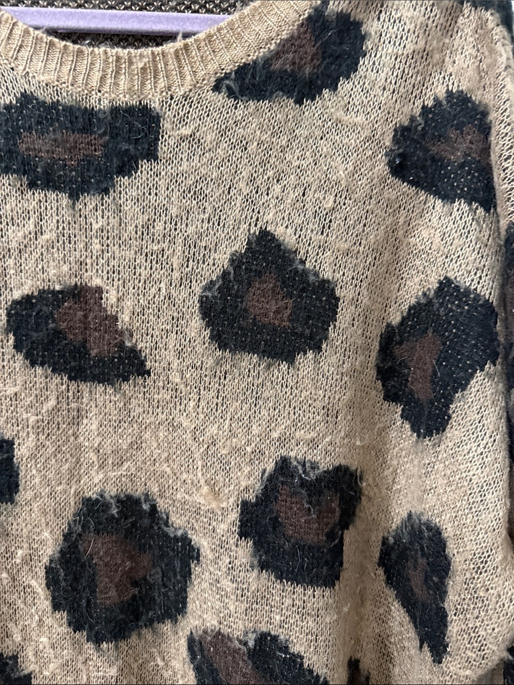 Leopard Print Sweater - Picture 2 of 3